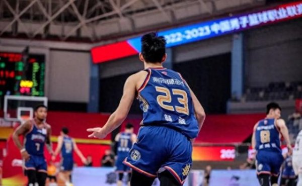 Lin Wei tỏa sáng trong CBA và tham gia NBA G League, và tương lai đầy hứa hẹn!