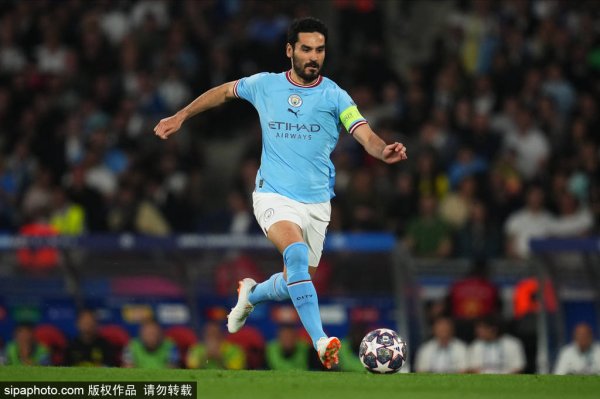 Số phận của Gundogan 34 tuổi bị ngã ba: Tôi nên ở lại Manche